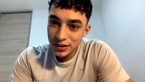 Snapshot of santi36rt chatting on 28, 6, 2026 santi36rt online show from 28, 6, 2026