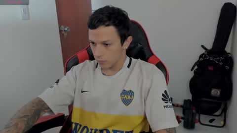 Snapshot of santi_alpha chatting on 24, 9, 2025 Santi online show from 24, 9, 2025