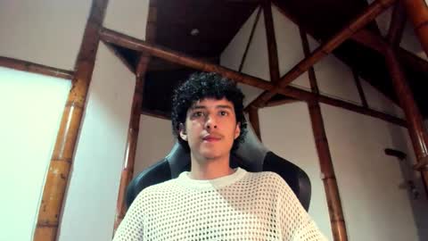 santi_twink19 online show from 5, 3, 2026