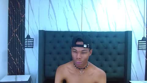 Santiiiiii  online show from 18, 2, 2026