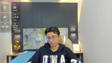 santiago_russo18 online show from 25, 10, 2025