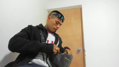 Santiago online show from 3, 1, 2025