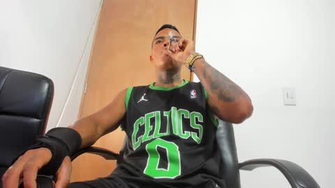 Santiago online show from 6, 1, 2025