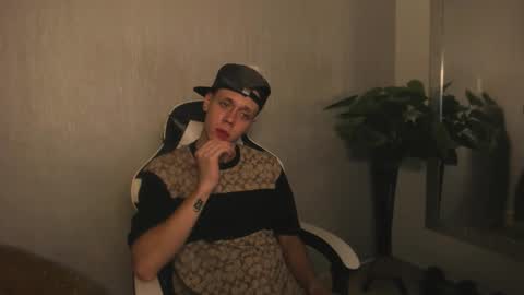 Julius Novachrono  online show from 14, 9, 2025