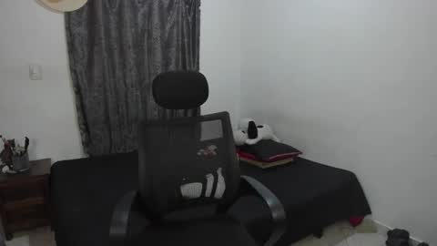 Julius Novachrono  online show from 16, 4, 2026