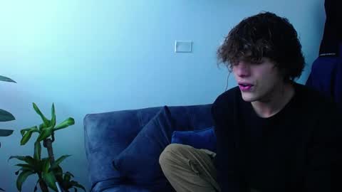 Snapshot of santii_rose chatting on 14, 12, 2024 Santii online show from 14, 12, 2024