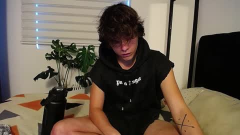 Snapshot of santii_rose chatting on 18, 12, 2024 Santii online show from 18, 12, 2024