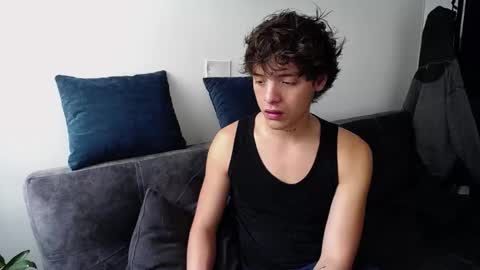 Snapshot of santii_rose chatting on 28, 12, 2024 Santii online show from 28, 12, 2024