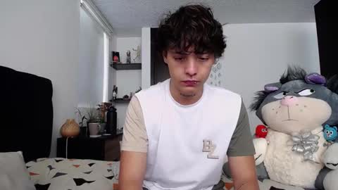 Snapshot of santii_rose chatting on 22, 1, 2025 Santii online show from 22, 1, 2025