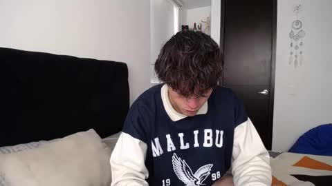 Snapshot of santii_rose chatting on 3, 2, 2025 Santii online show from 3, 2, 2025