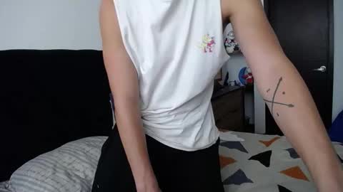 Snapshot of santii_rose chatting on 22, 2, 2025 Santii online show from 22, 2, 2025