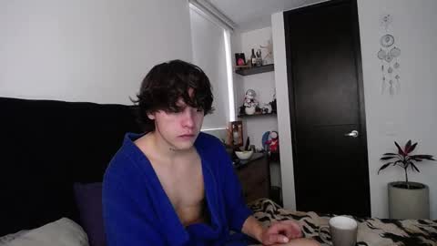 Snapshot of santii_rose chatting on 11, 3, 2025 Santii online show from 11, 3, 2025