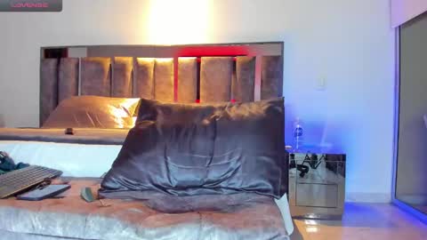 Santiago Seans online show from 30, 12, 2024