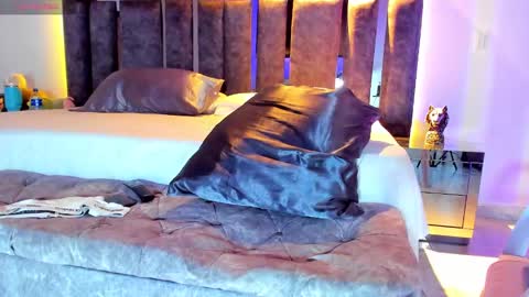 Santiago Seans online show from 10, 3, 2025