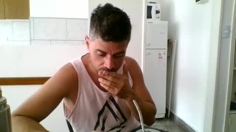 Snapshot of santinogc chatting on 11, 1, 2025 Nalguitas online show from 11, 1, 2025