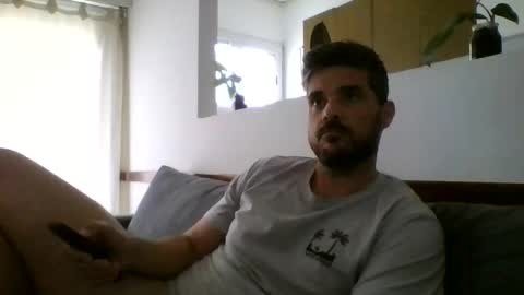 Snapshot of santinogc chatting on 6, 11, 2025 Nalguitas online show from 6, 11, 2025