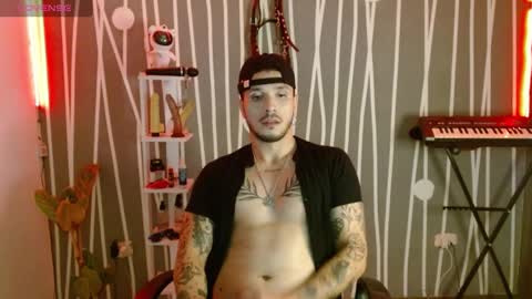 Snapshot of santti_torres chatting on 8, 1, 2025 Santy Torres online show from 8, 1, 2025