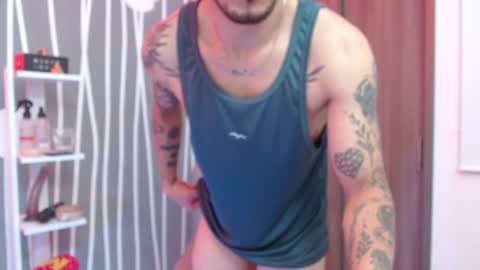 Santy Torres online show from 30, 11, 2025