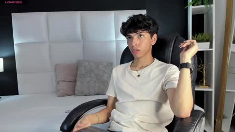 Santiago Carrington online show from 20, 12, 2024