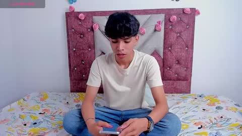 Santiago Carrington online show from 11, 3, 2025