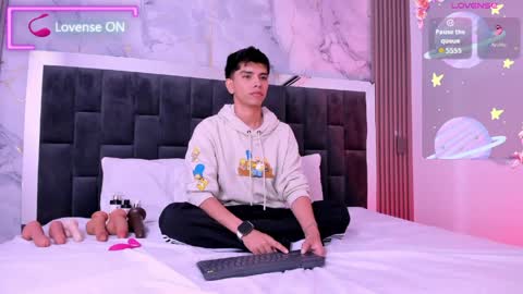 Santiago Carrington online show from 30, 3, 2026