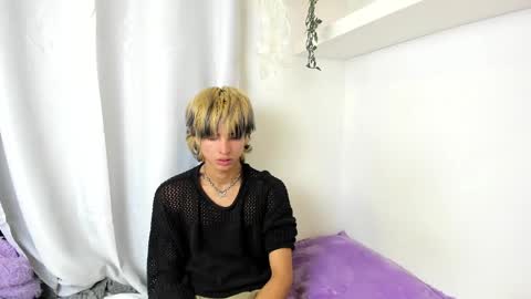 kitty online show from 20, 12, 2024