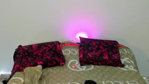 Snapshot of santy_of1 chatting on 30, 4, 2026 santy_of1 online show from 30, 4, 2026
