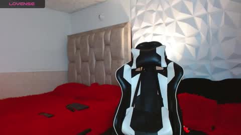 Snapshot of santyago_taylor chatting on 1, 12, 2024 Santyago online show from 1, 12, 2024