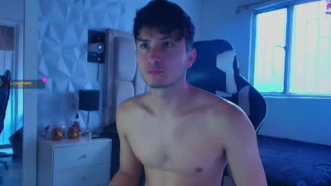 Snapshot of santyago_taylor chatting on 31, 12, 2024 Santyago online show from 31, 12, 2024