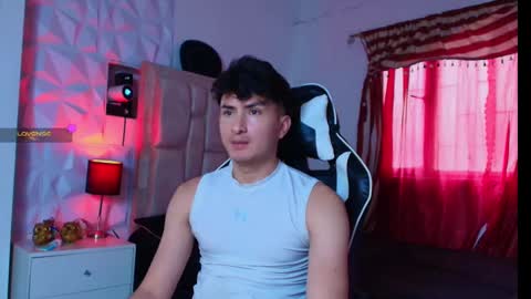 Snapshot of santyago_taylor chatting on 9, 1, 2025 Santyago online show from 9, 1, 2025