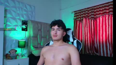 Snapshot of santyago_taylor chatting on 17, 1, 2025 Santyago online show from 17, 1, 2025