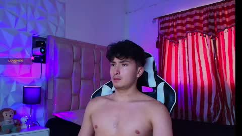 Snapshot of santyago_taylor chatting on 18, 1, 2025 Santyago online show from 18, 1, 2025