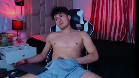 Snapshot of santyago_taylor chatting on 18, 1, 2025 Santyago online show from 18, 1, 2025