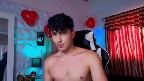 Snapshot of santyago_taylor chatting on 17, 2, 2025 Santyago online show from 17, 2, 2025