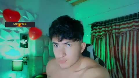Snapshot of santyago_taylor chatting on 26, 2, 2025 Santyago online show from 26, 2, 2025