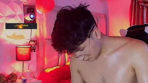 Snapshot of santyago_taylor chatting on 5, 3, 2025 Santyago online show from 5, 3, 2025