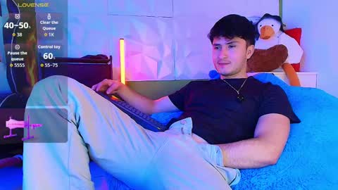 Snapshot of santyago_taylor chatting on 25, 9, 2025 Santyago online show from 25, 9, 2025