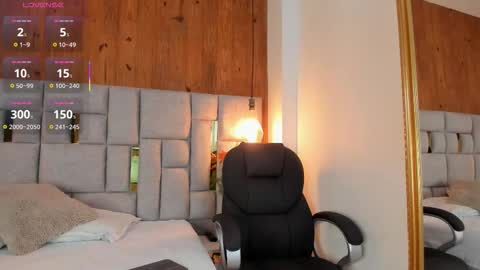 Saori  online show from 30, 9, 2025