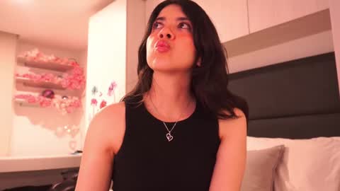 Snapshot of saory10 chatting on 5, 3, 2025 S A O R Y 3 online show from 5, 3, 2025