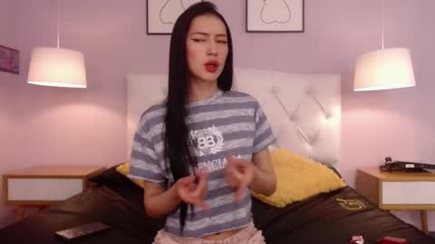 Snapshot of sara17_ chatting on 29, 9, 2025 Sara online show from 29, 9, 2025