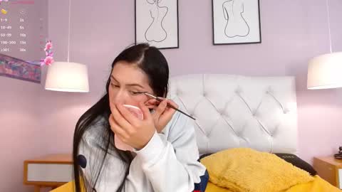 Snapshot of sara17_ chatting on 3, 10, 2025 Sara online show from 3, 10, 2025