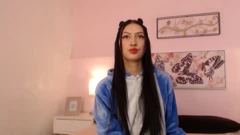 Snapshot of sara17_ chatting on 10, 10, 2025 Sara online show from 10, 10, 2025