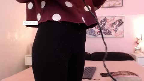 Snapshot of sara17_ chatting on 15, 11, 2025 Sara online show from 15, 11, 2025