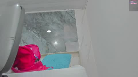 Snapshot of sara_allenx chatting on 9, 2, 2025 sara allenx online show from 9, 2, 2025