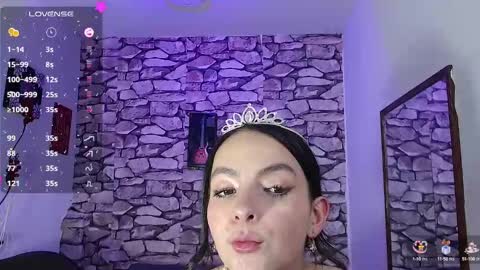 Snapshot of sara_alvarez_ chatting on 31, 1, 2025 Sara  online show from 31, 1, 2025