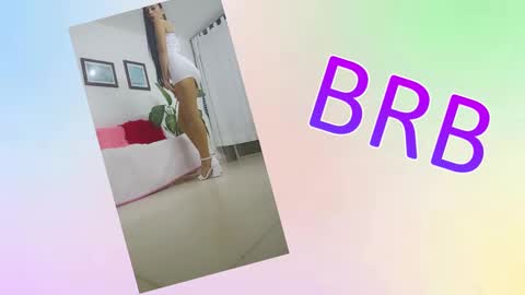 Snapshot of sara_carmona chatting on 19, 11, 2025 SARA online show from 19, 11, 2025