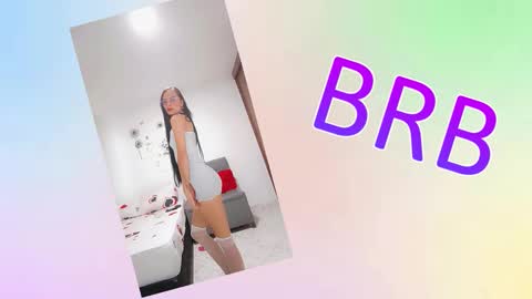 Snapshot of sara_carmona chatting on 17, 12, 2025 SARA online show from 17, 12, 2025