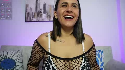 Snapshot of sara_charmy chatting on 5, 3, 2025 online show from 5, 3, 2025