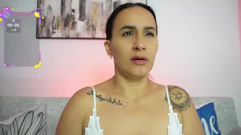 Snapshot of sara_charmy chatting on 9, 10, 2025 online show from 9, 10, 2025