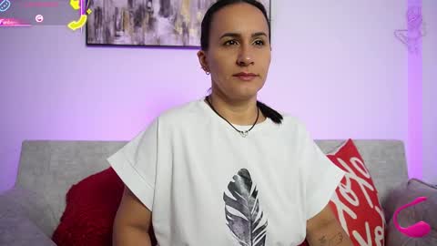 Snapshot of sara_charmy chatting on 28, 11, 2025 online show from 28, 11, 2025